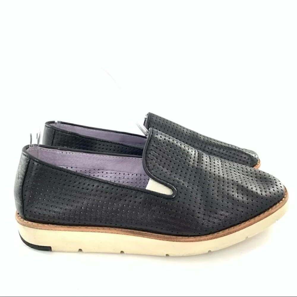 Johnston and Murphy flats sz 6 black laser cut leather flatform loafers academia